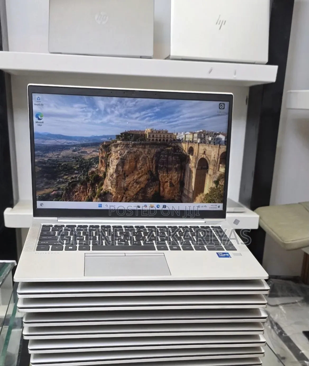 New Laptop HP EliteBook 840 G10 16GB Intel Core i7 SSD 512GB