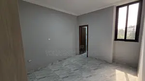 2bdrm Apartment in Hiya Real-Estate, Yeka for sale
