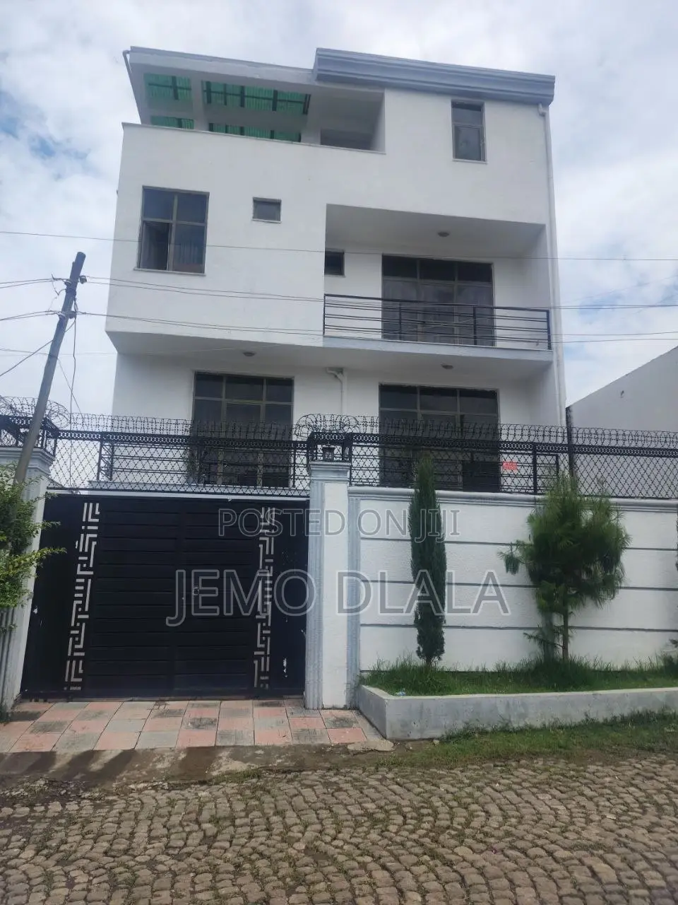 Furnished 4bdrm House in Jemo Mikael, Nifas Silk-Lafto for sale