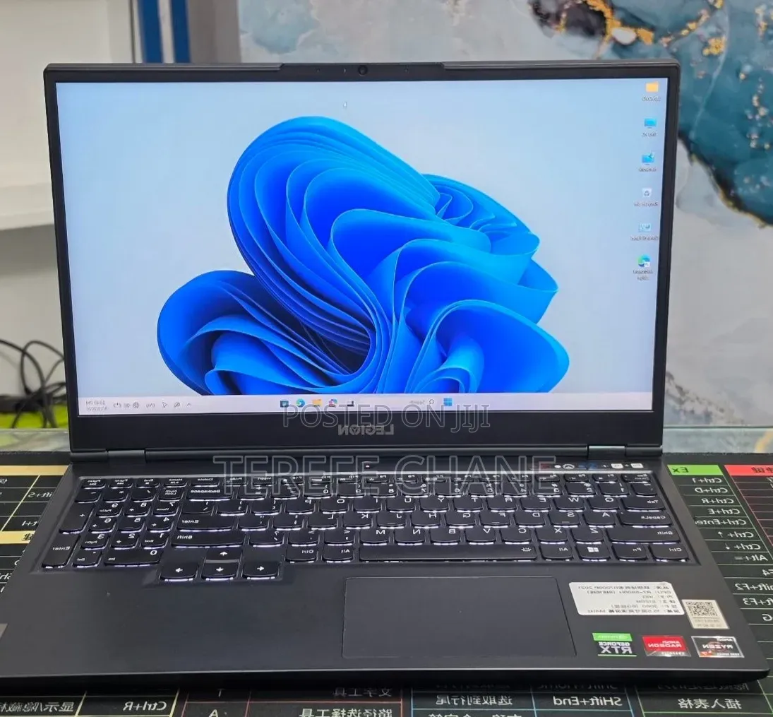 New Laptop Lenovo Legion 5 16GB AMD Ryzen 7 SSD 512GB