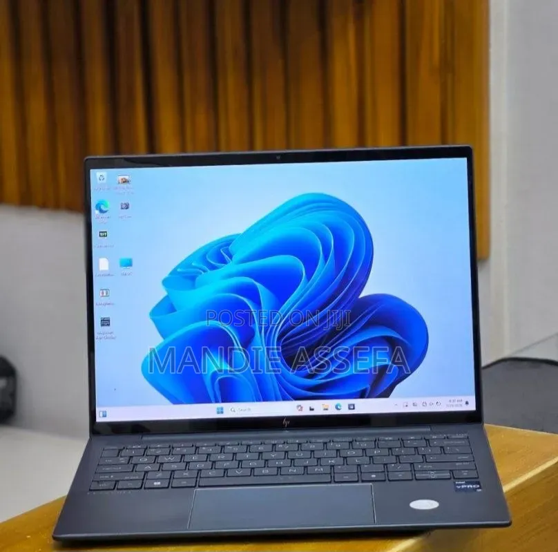 New Laptop HP Dragonfly G3 16GB Intel Core i7 SSD 512GB
