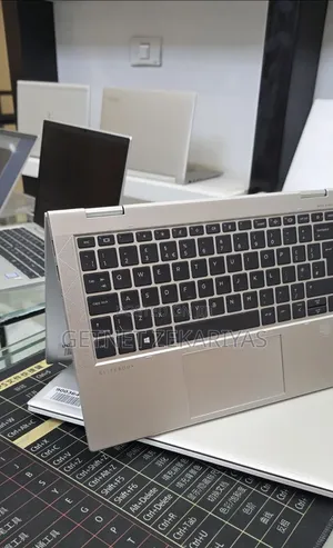 New Laptop HP EliteBook 830 G8 16GB Intel Core i5 SSD 512GB