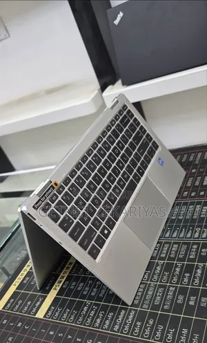 New Laptop HP EliteBook 1040 G8 16GB Intel Core i7 SSD 512GB