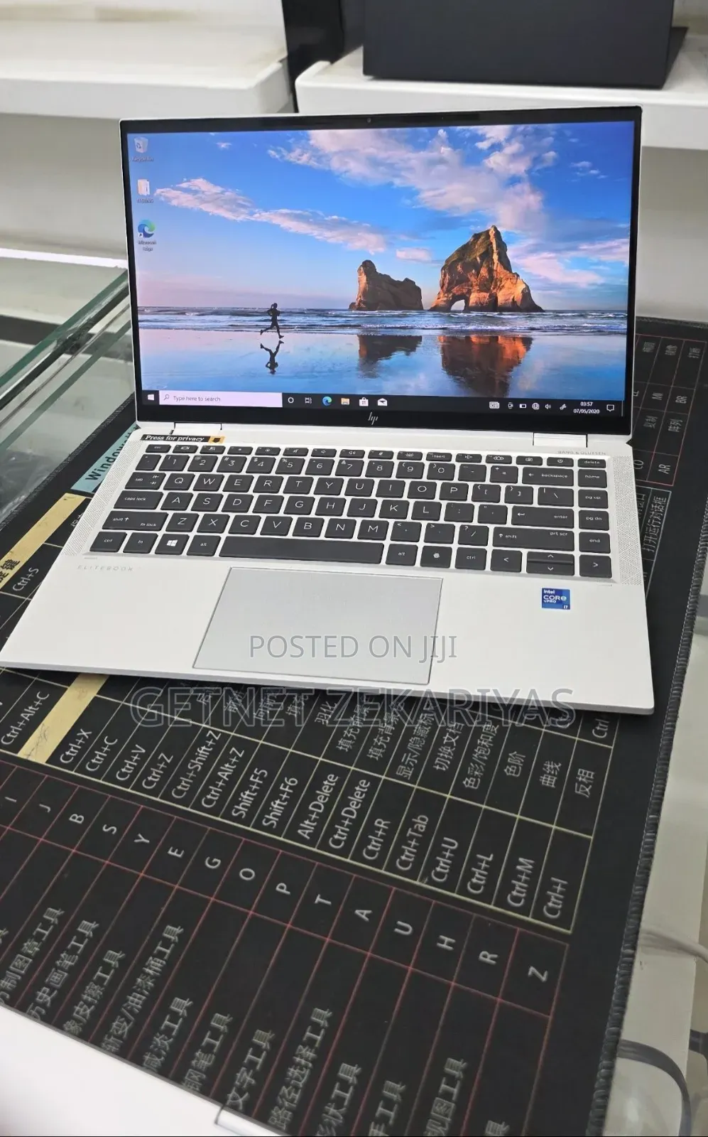 New Laptop HP EliteBook 1040 G8 16GB Intel Core i7 SSD 512GB