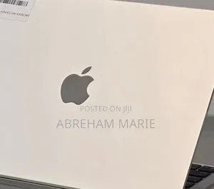 New Laptop Apple MacBook Air 2025 M4 16GB Intel Core i7 SSD 256GB
