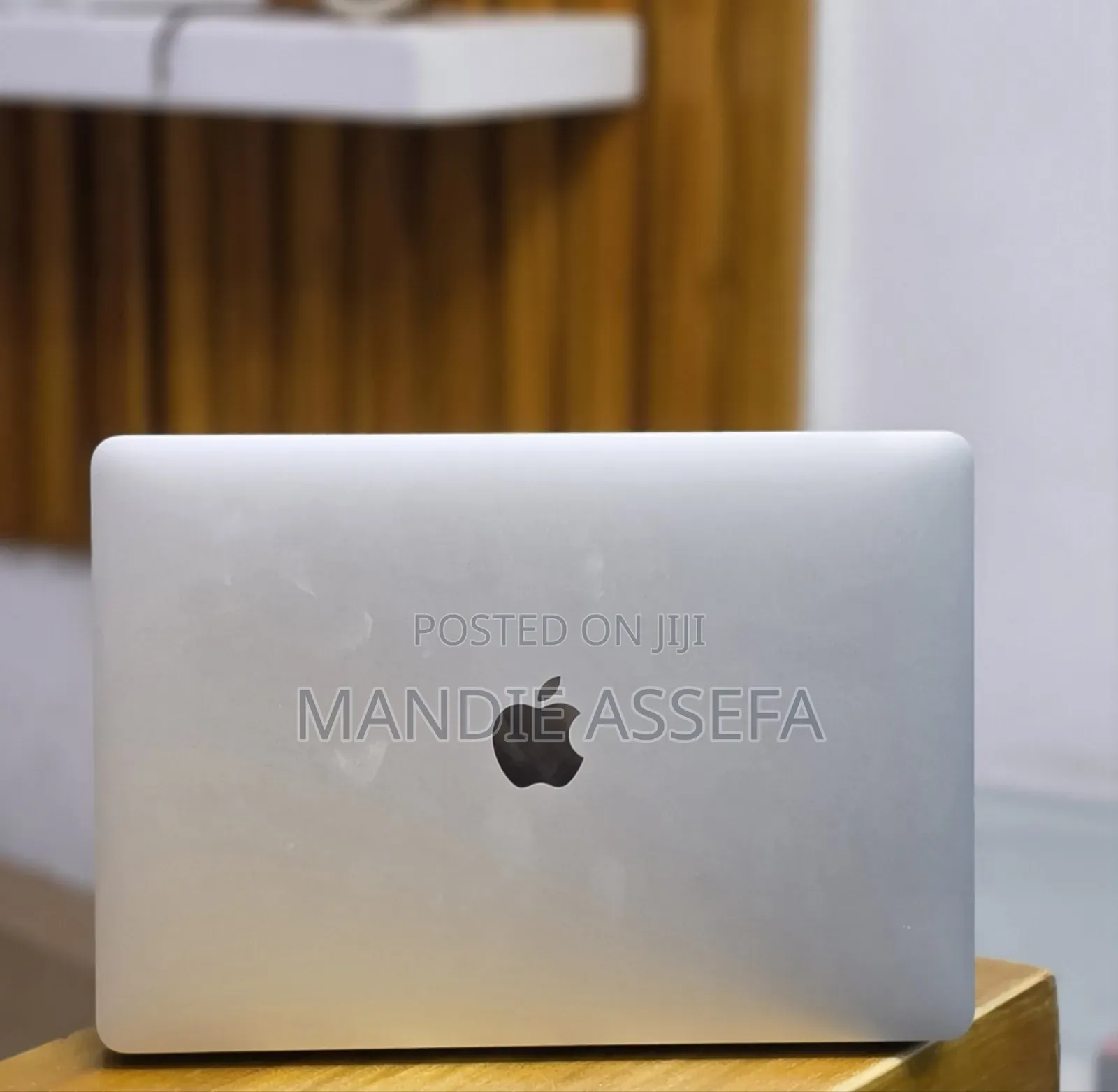 New Laptop Apple MacBook Air 2020 M1 8GB Apple M1 SSD 256GB