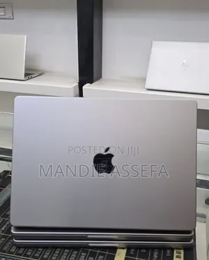 New Laptop Apple MacBook Pro 2021 M1 16GB Apple M1 Pro SSD 512GB