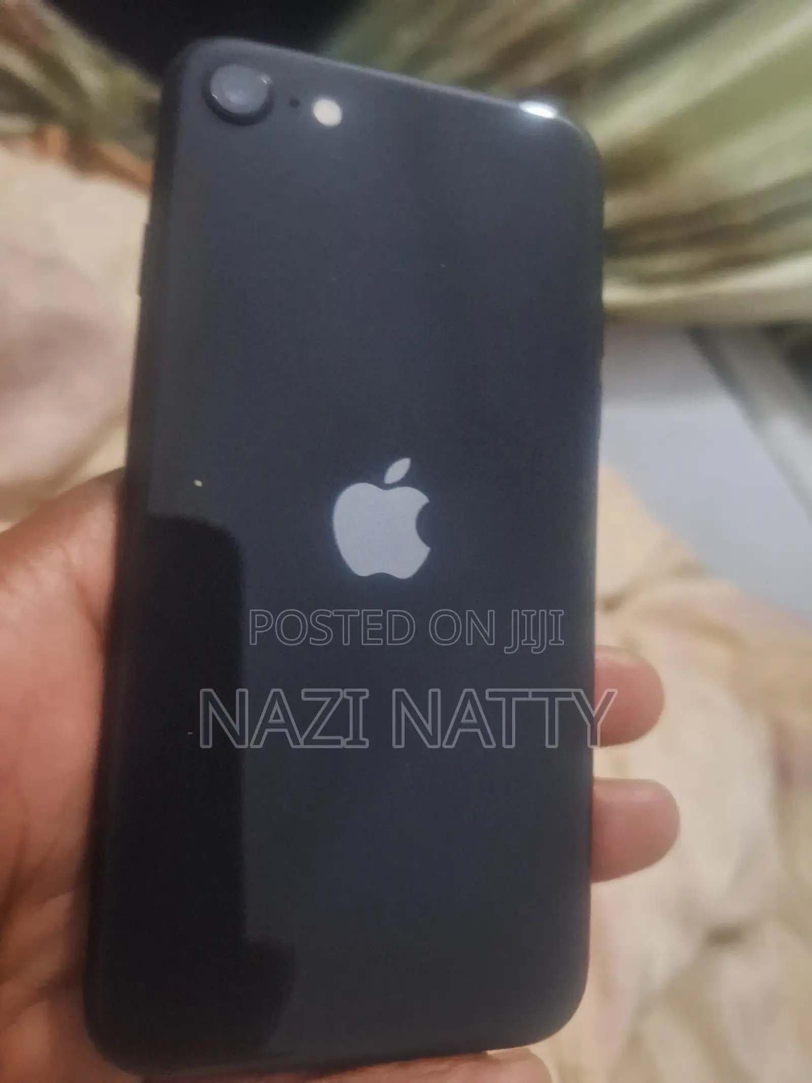 Apple iPhone SE (2020) 64 GB Black