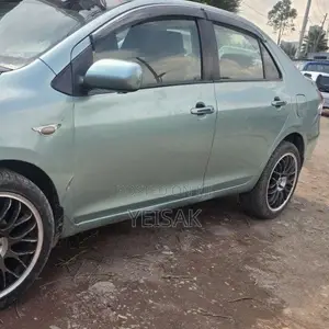 Toyota Yaris 2006