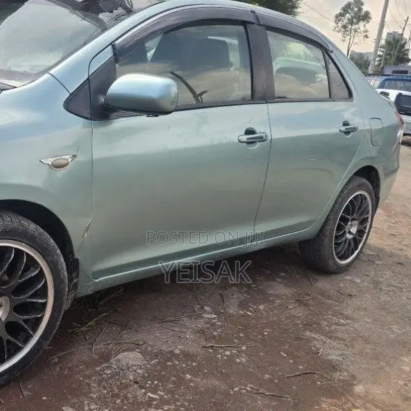 Toyota Yaris 2006