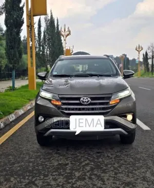 Toyota Rush 2022 Gray