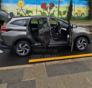Toyota Rush 2022 Gray