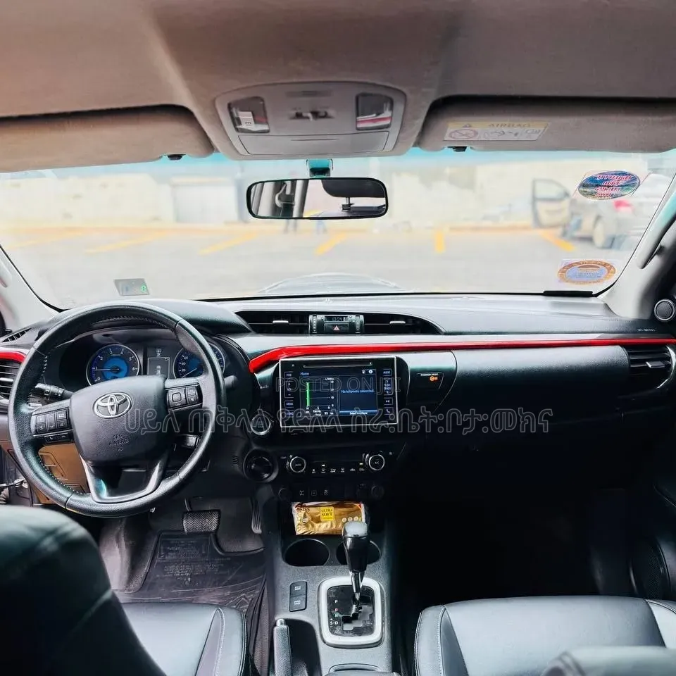 Toyota Hilux 2019 Purple