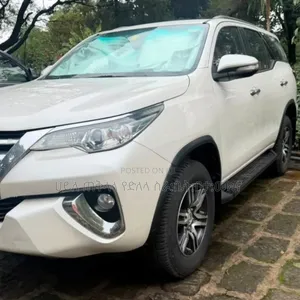 Toyota Fortuner 2017 White