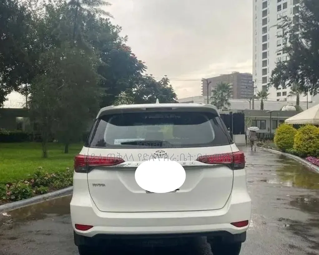 Toyota Fortuner 2017 White