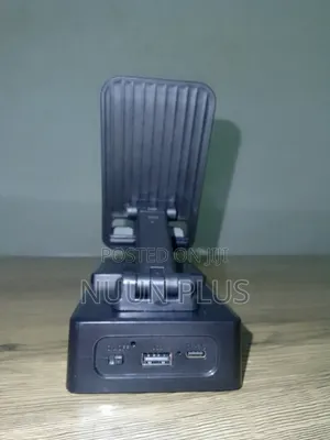 F16 Phone Holder Stand With Bluetooth Speaker