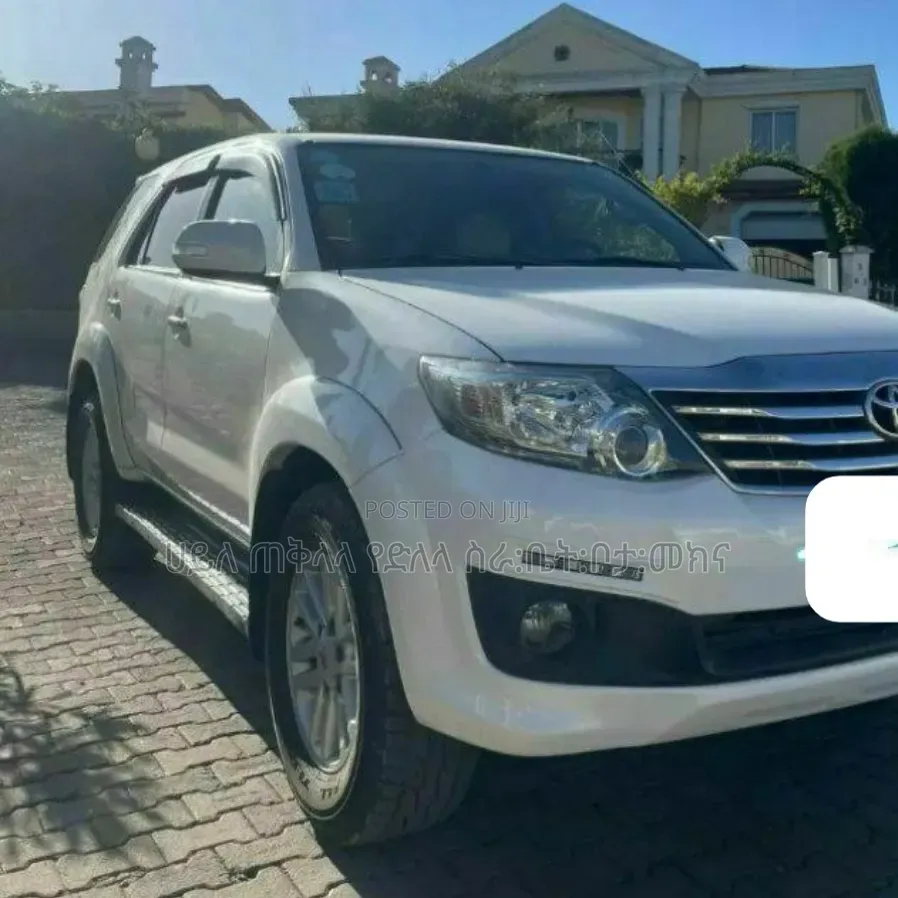 Toyota Fortuner 2014 White