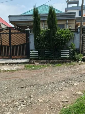 Furnished 4bdrm Villa in Summit Area, Yeka for sale
