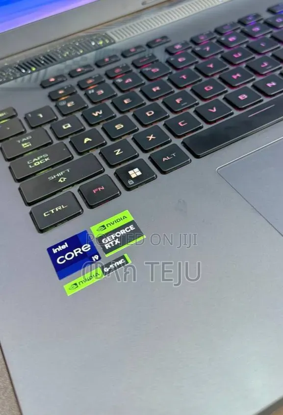 New Laptop Asus ROG Strix G16 16GB Intel Core i9 SSD 1T