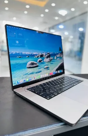 New Laptop Apple MacBook Pro 2021 M1 16GB Apple M1 SSD 512GB