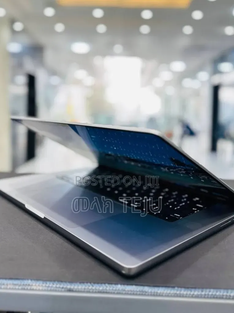 New Laptop Apple MacBook Pro 2021 M1 16GB Apple M1 SSD 512GB