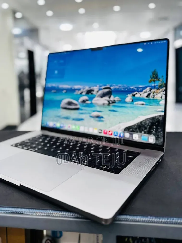 New Laptop Apple MacBook Pro 2021 M1 16GB Apple M1 SSD 512GB