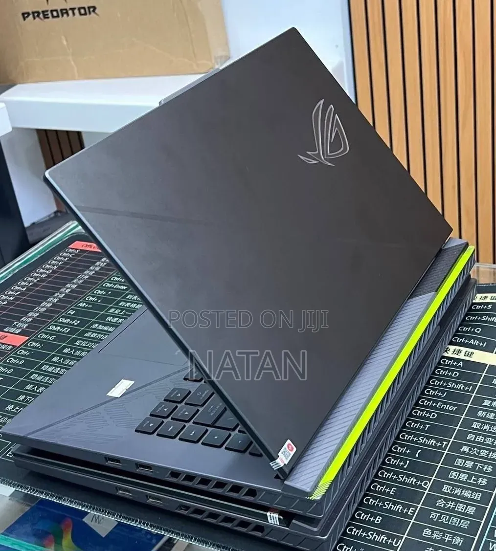 New Laptop Asus ROG Strix G15 G512 16GB Intel Core i9 SSD 1T