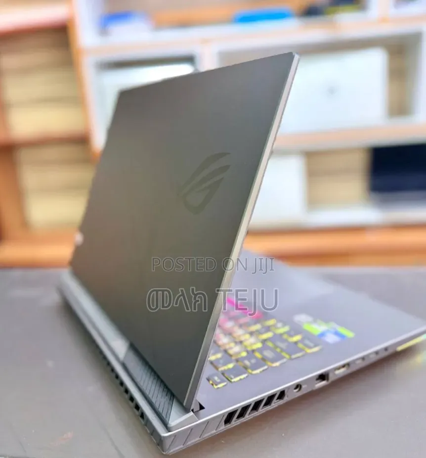 New Laptop Asus ROG Strix G16 16GB Intel Core i9 SSD 1T