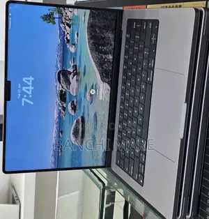 New Laptop Apple MacBook Pro 2021 M1 16GB Apple M1 Pro SSD 512GB
