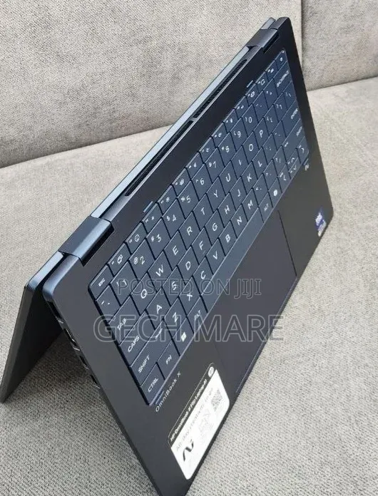 New Laptop HP OmniBook Ultra Flip 14" 16GB Intel Core Ultra 5 SSD 512GB