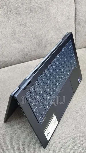 New Laptop HP OmniBook 5 Flip 16GB Intel Core Ultra 5 SSD 512GB