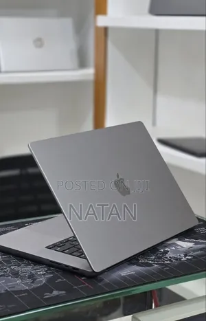 New Laptop Apple MacBook Pro 2023 M2 Pro 16GB Apple M2 SSD 512GB