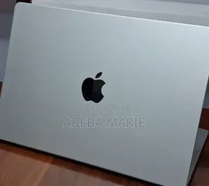 New Laptop Apple MacBook Pro 2024 M4 16GB Apple M4 SSD 512GB