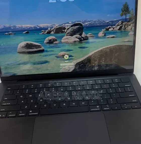 New Laptop Apple MacBook Pro 2024 M4 16GB Apple M4 SSD 512GB