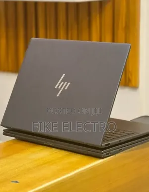 New Laptop HP Dragonfly G3 16GB Intel Core i7 SSD 512GB