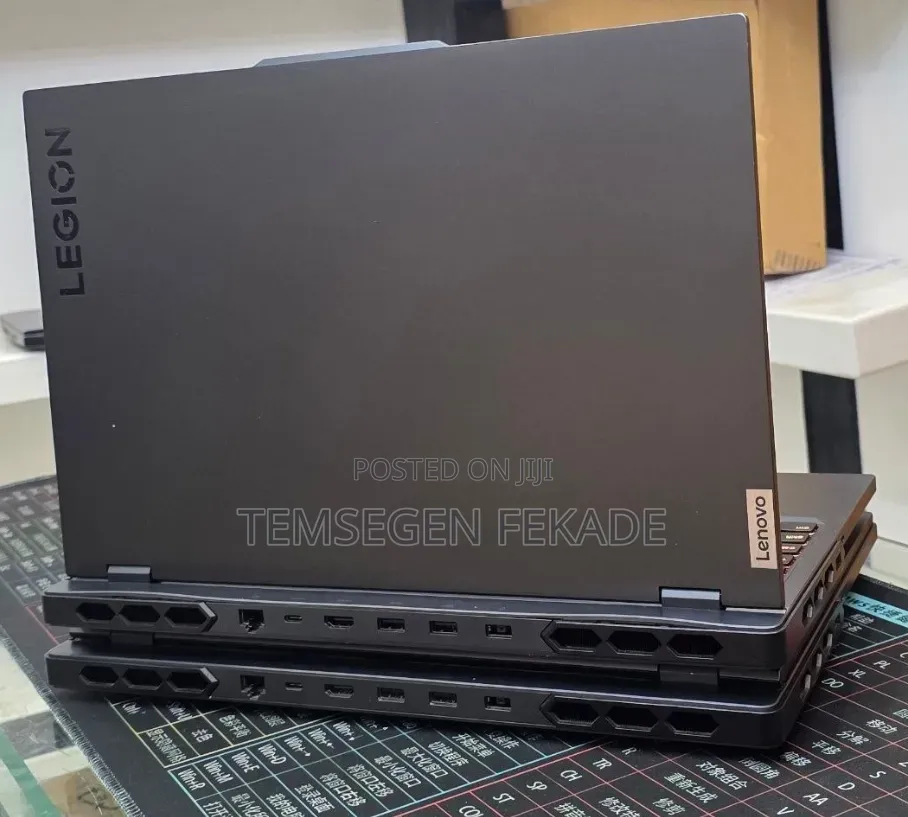 New Laptop Lenovo Legion Pro 7 48GB Intel Core i9 SSD 1T