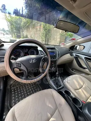 Hyundai Avante 2015 Brown
