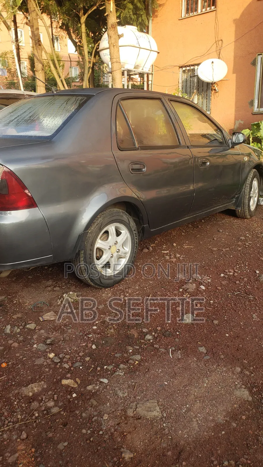 Geely Emgrand EC7 2012