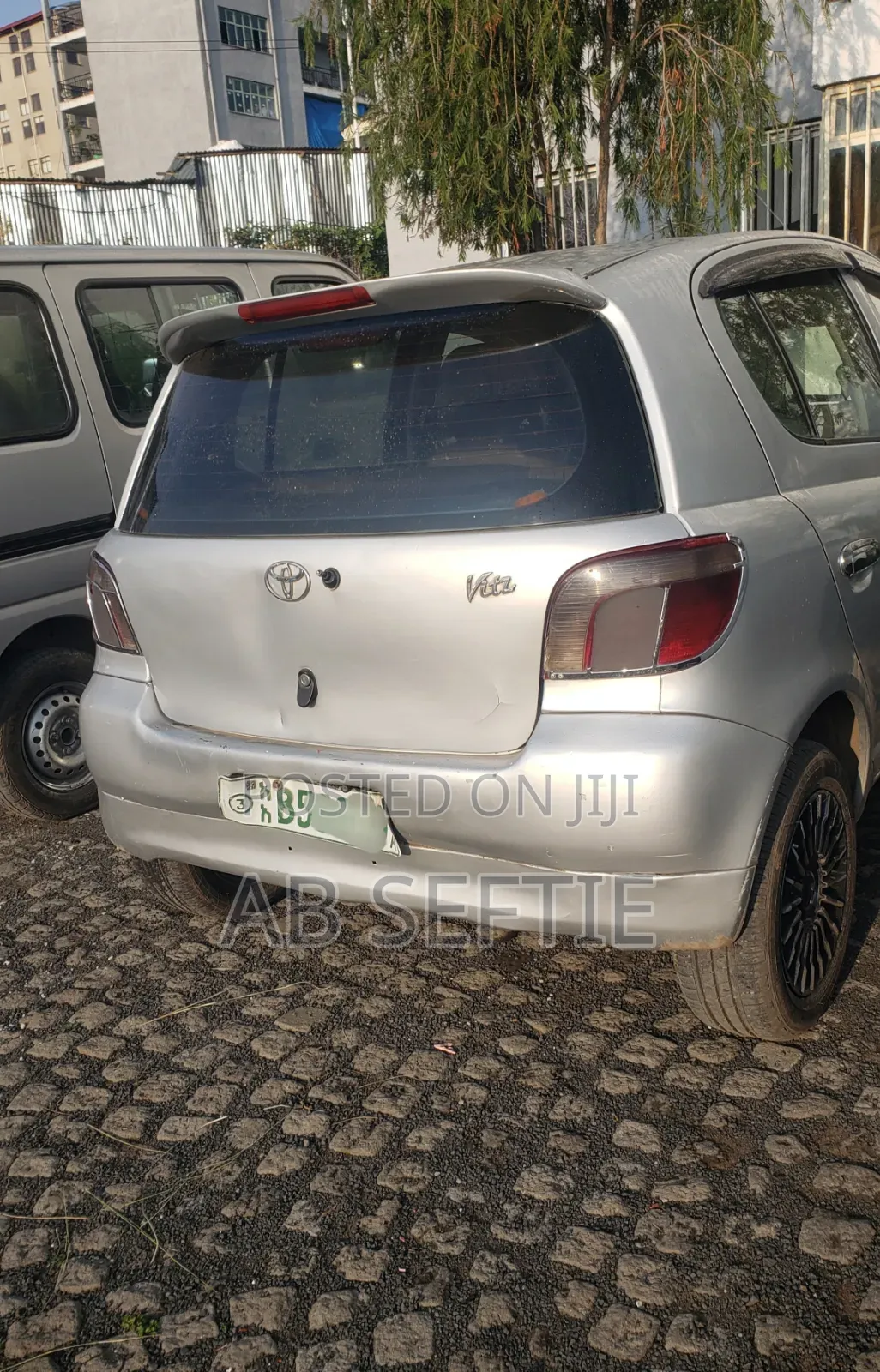 Toyota Vitz 2001 Silver