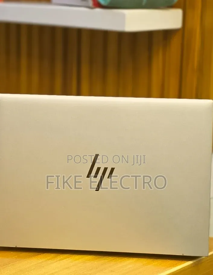 New Laptop HP EliteBook 840 10 16GB Intel Core i7 SSD 512GB