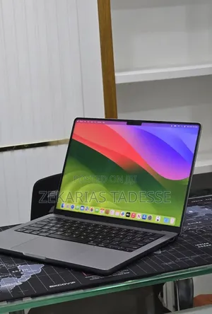 New Laptop Apple MacBook Pro 2023 M3 8GB Apple M3 SSD 512GB