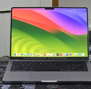 New Laptop Apple MacBook Pro 2023 M3 8GB Apple M3 SSD 512GB
