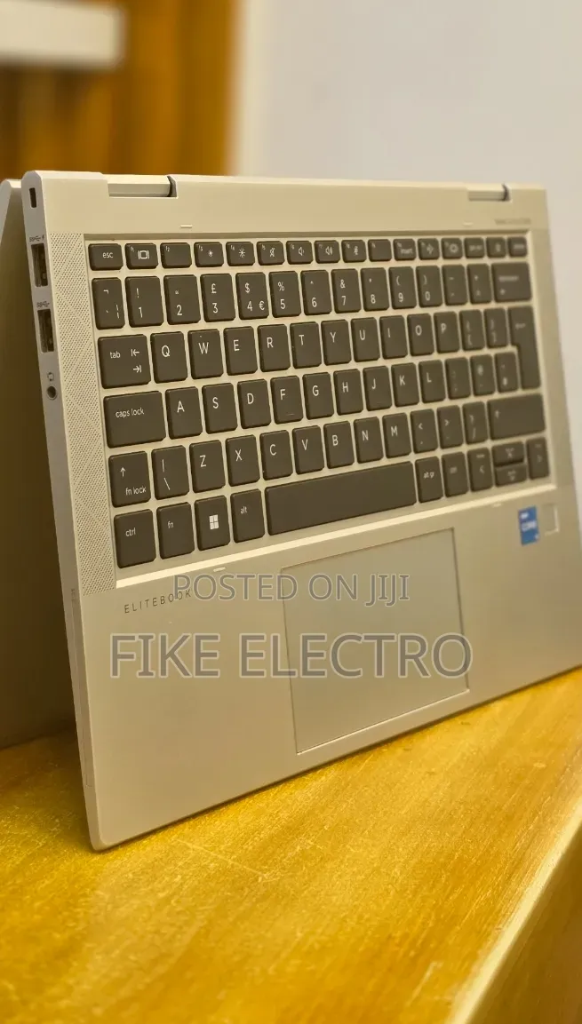 New Laptop HP EliteBook 830 G8 16GB Intel Core i5 SSD 512GB