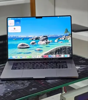 New Laptop Apple MacBook Pro 2023 M2 16GB Apple M2 SSD 512GB