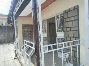 3bdrm Villa in Real, Bole for sale