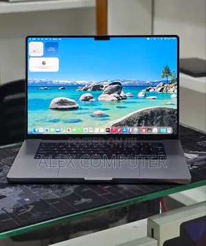 New Laptop Apple MacBook Pro 2023 M2 16GB Apple M2 SSD 512GB