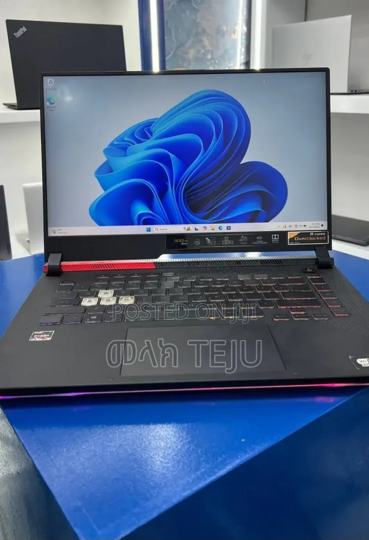 New Laptop Asus ROG G703 16GB AMD Ryzen 9 SSD 512GB