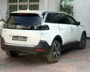 Peugeot 5008 2021 Ivory
