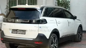 Peugeot 5008 2021 Ivory