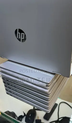 New Laptop HP OmniBook 5 Flip 16GB Intel Core i7 SSD 512GB